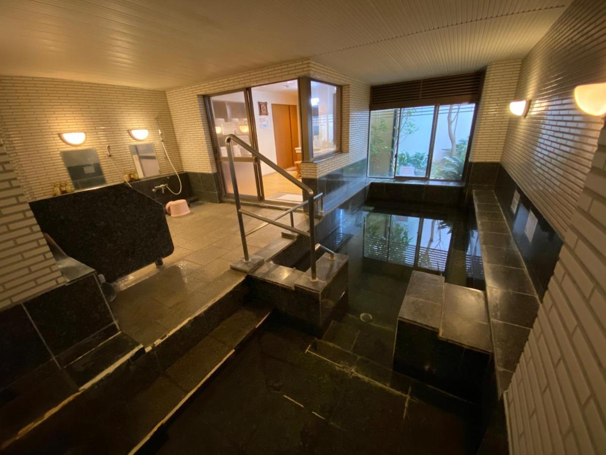 Atami Onsen Guest House Megumi Esterno foto