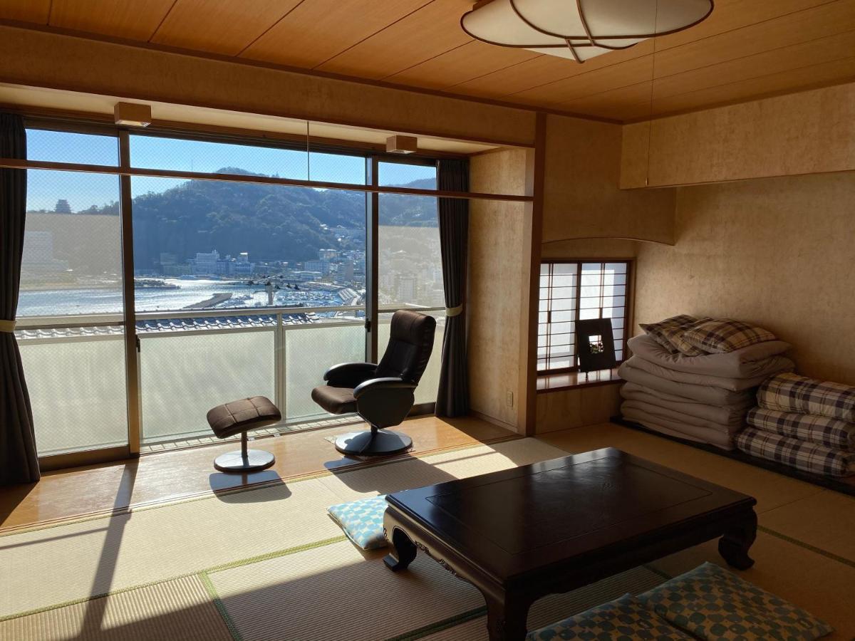 Atami Onsen Guest House Megumi Esterno foto