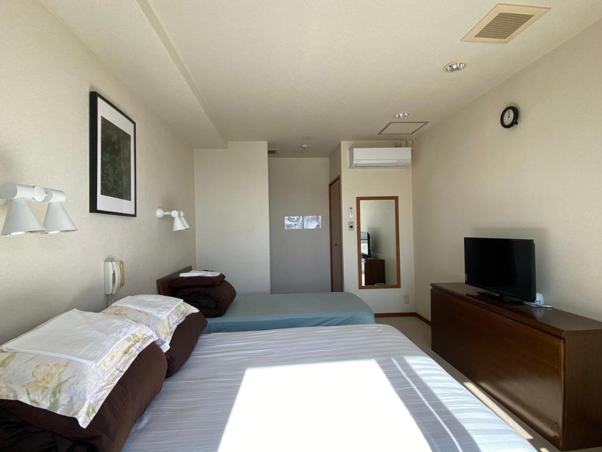 Atami Onsen Guest House Megumi Esterno foto